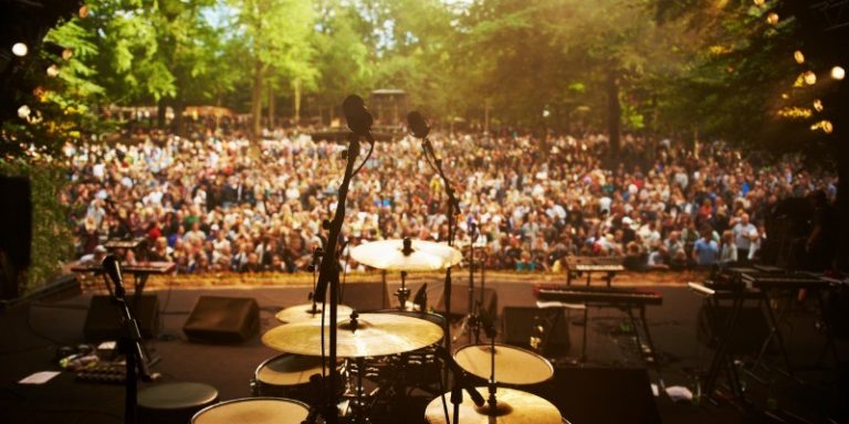 3 Types of Equipment for Your Music Festival | VCM Solutions